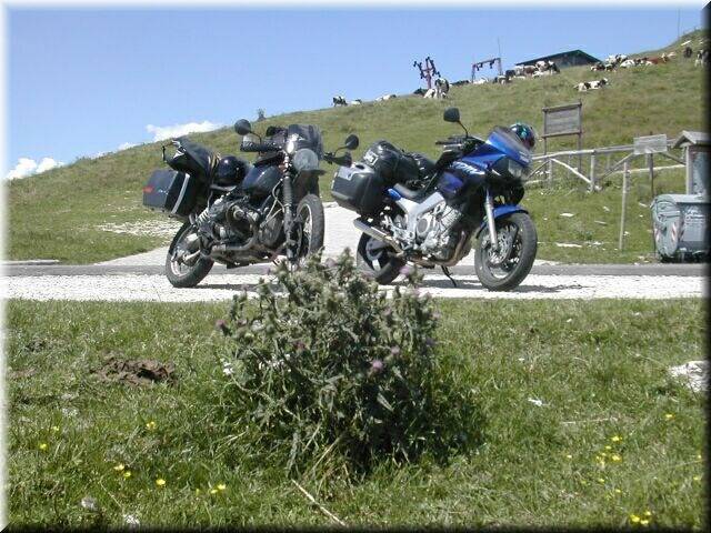 Monte Cesen - Schon wieder zwei geile Moppeds