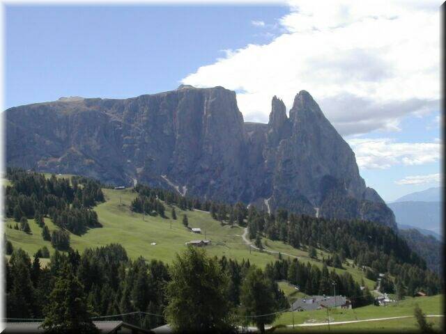 Seiser Alm mit Blick auf den Schlern/Sciliar